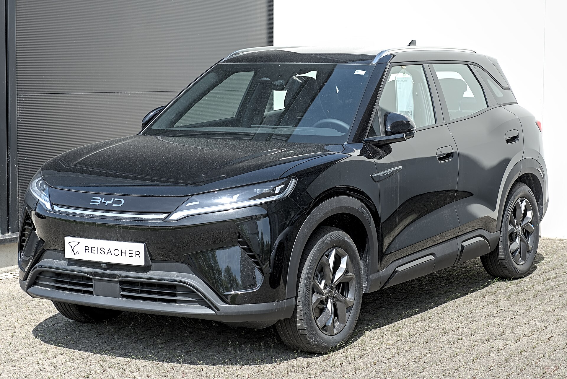 BYD Atto 2 in einer Front Seitenansicht